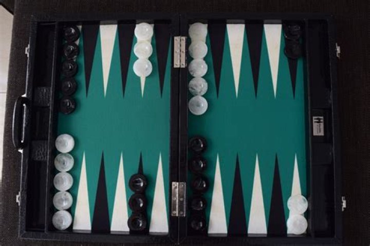 How do you block in Backgammon?